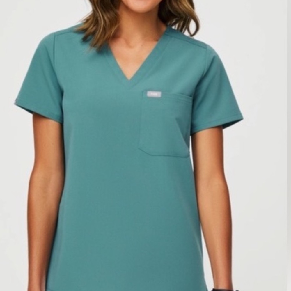 Figs Scrub Top in Catalina Hydrogreen- Limited Edition Discontinued Color
